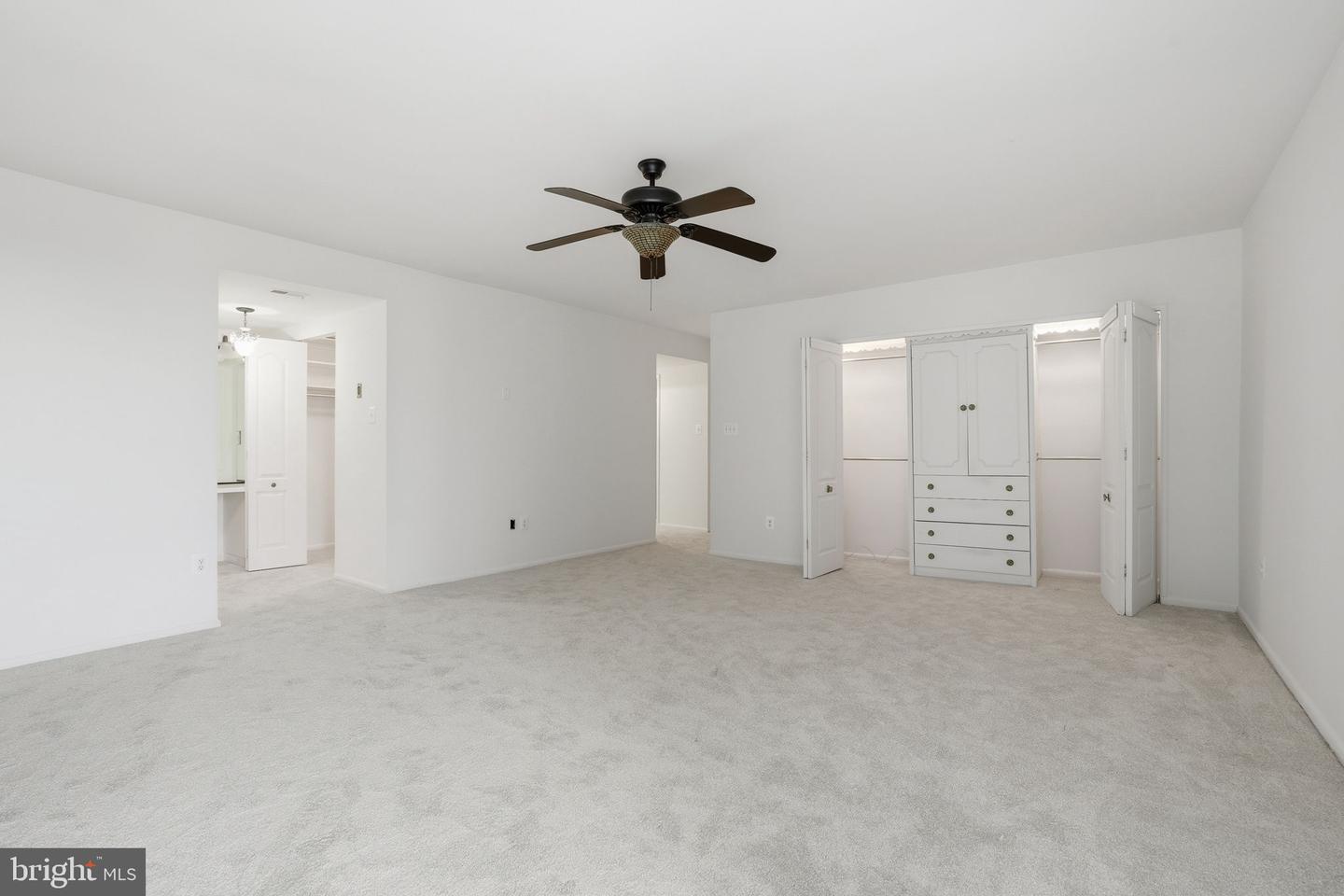 7 Slade Ave #717 Property Photo 11