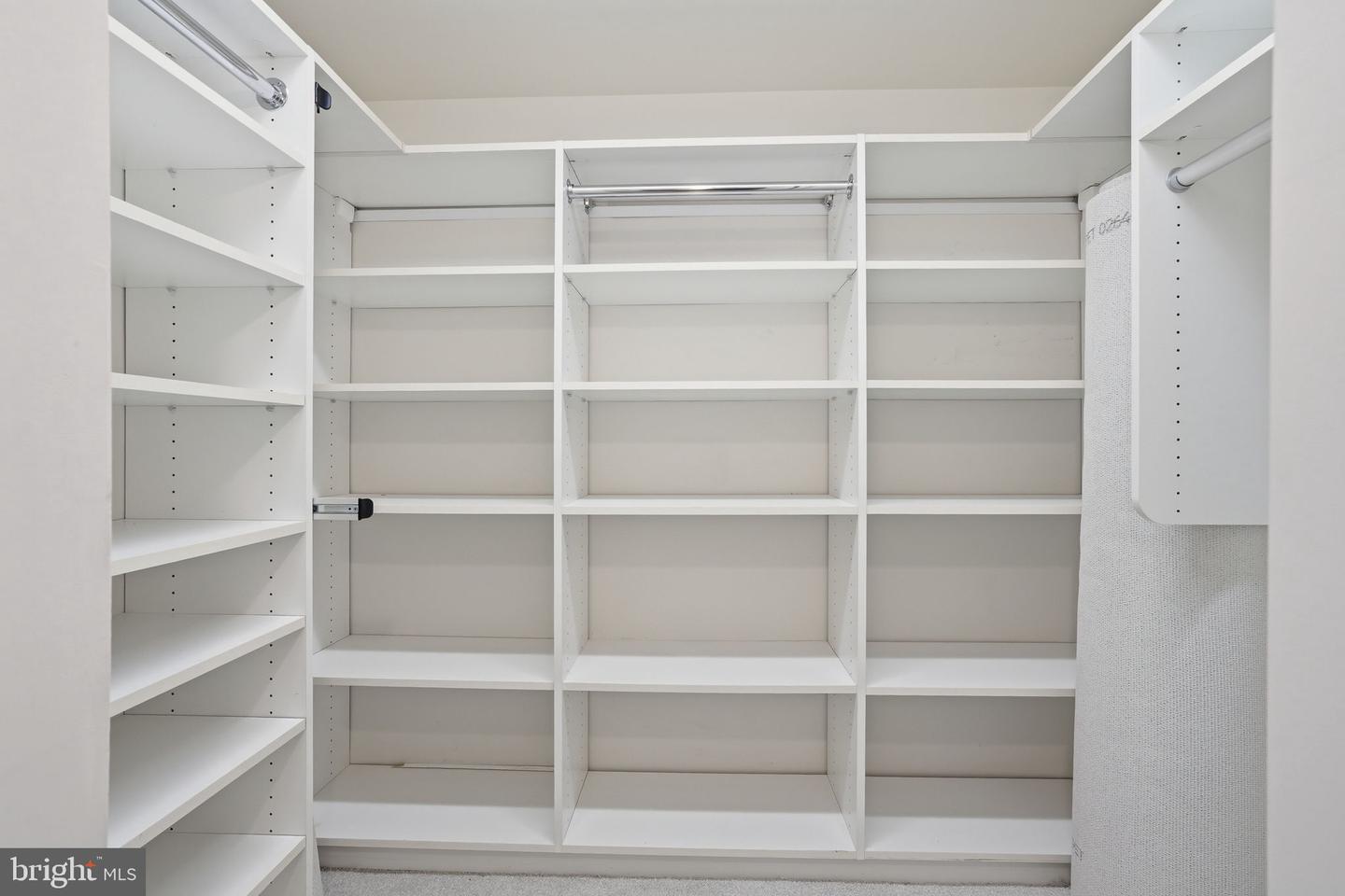 7 Slade Ave #717 Property Photo 12