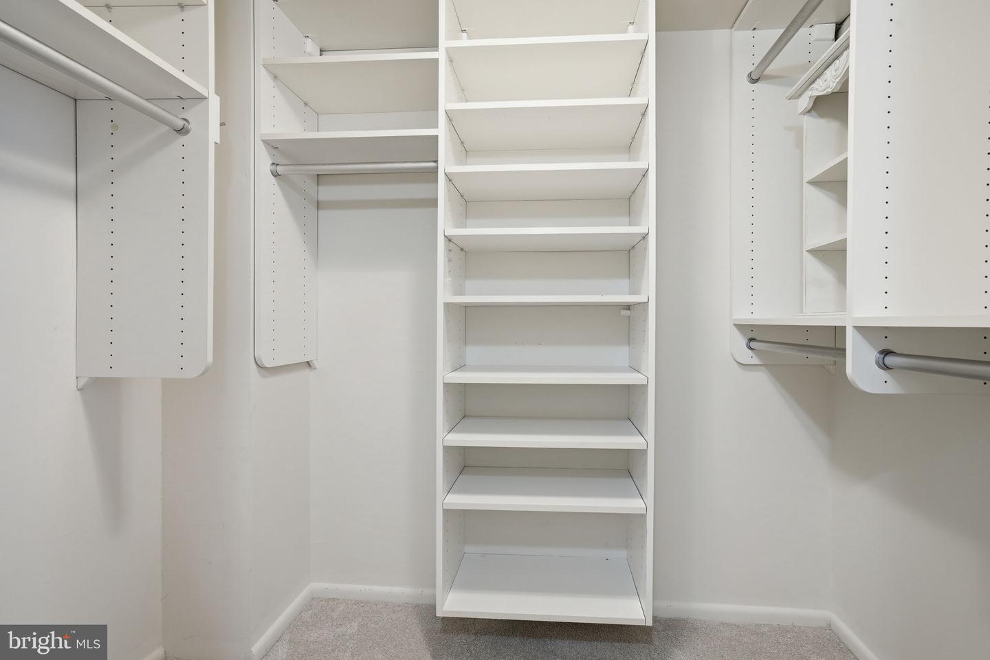 7 Slade Ave #717 Property Photo 13