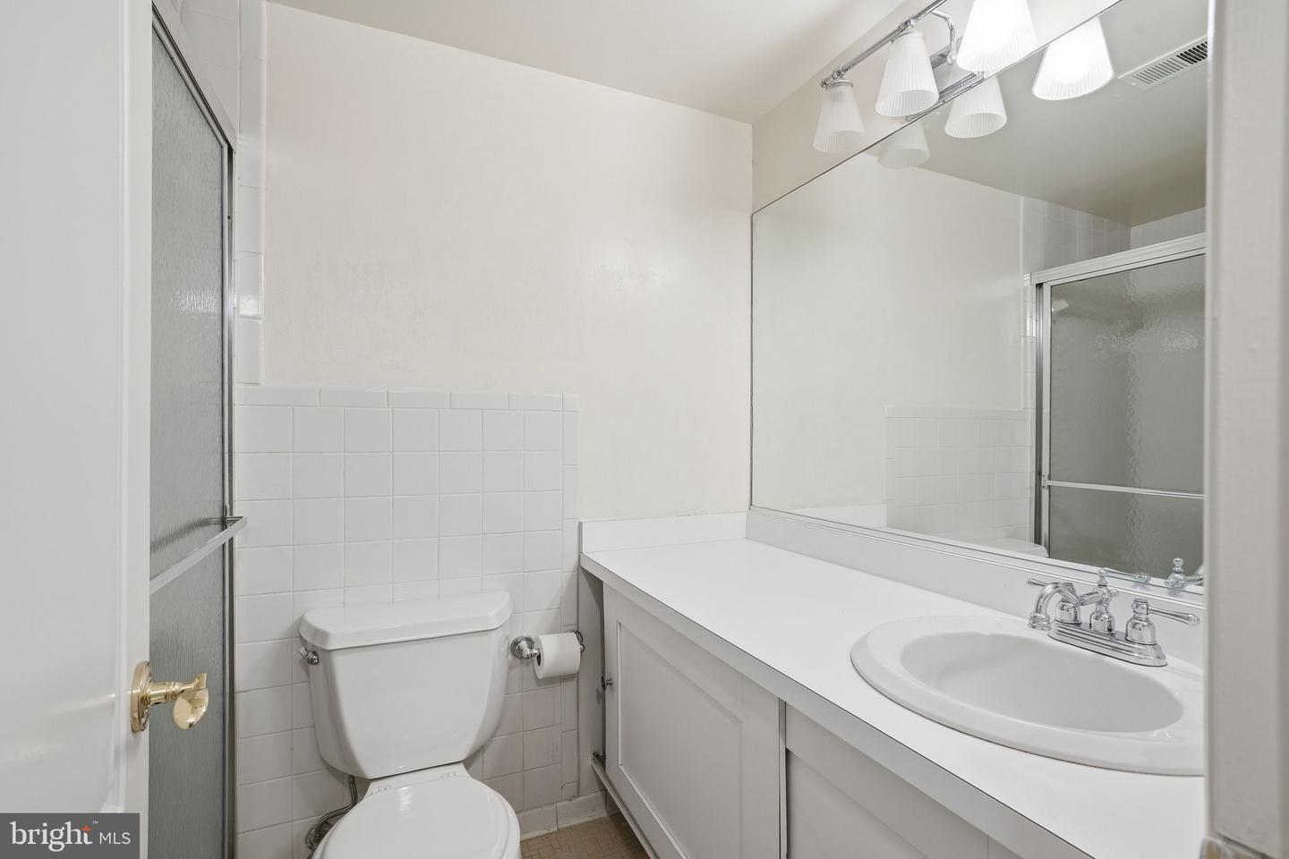 7 Slade Ave #717 Property Photo 18
