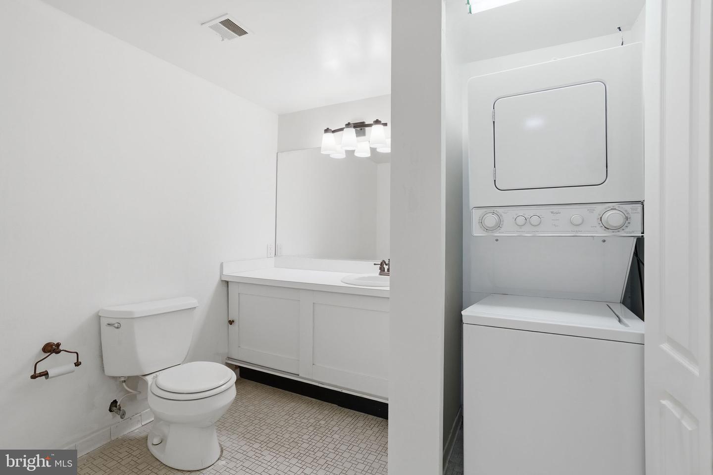 7 Slade Ave #717 Property Photo 22