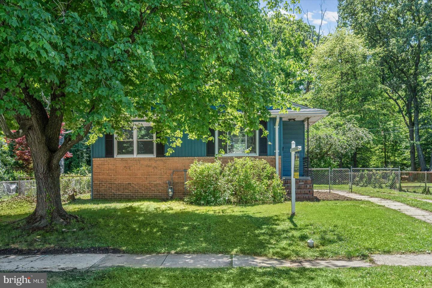 927 Homberg Ave Property Photo 3