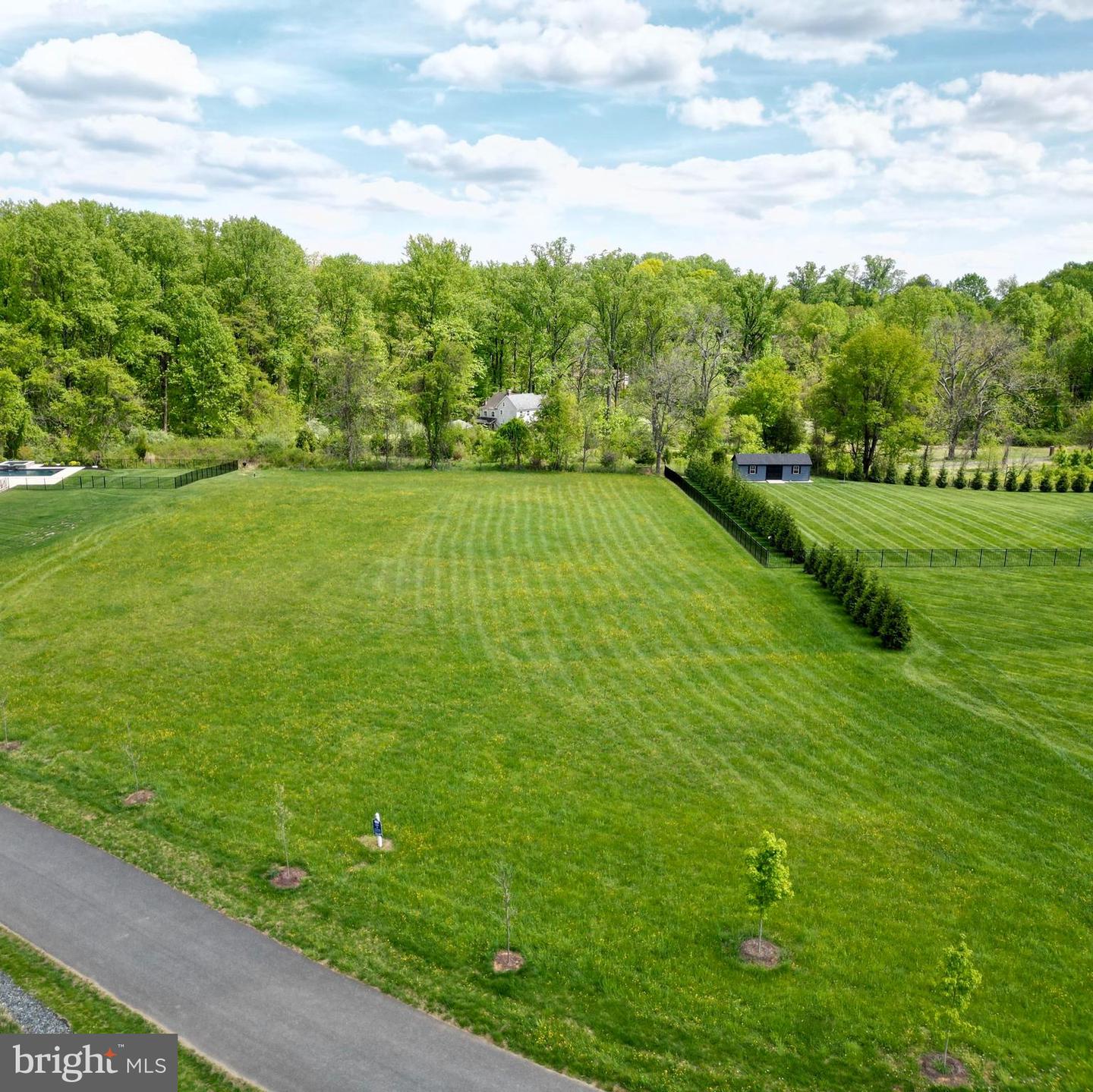 12117 Cecilia Ct Property Photo 17