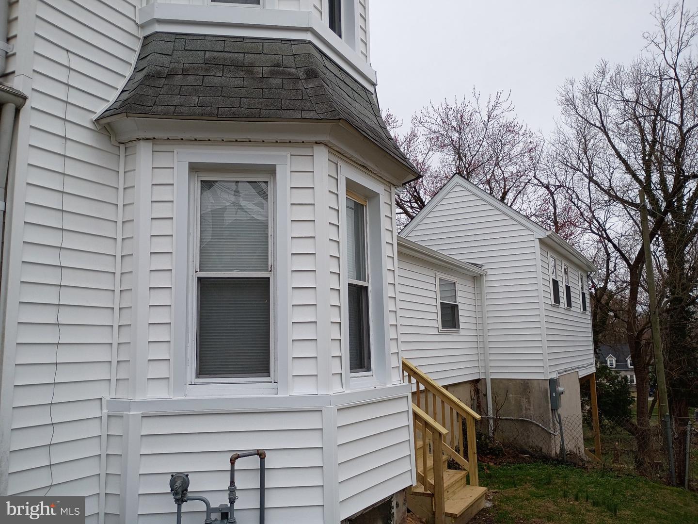 1712 Selma Ave Property Photo 9
