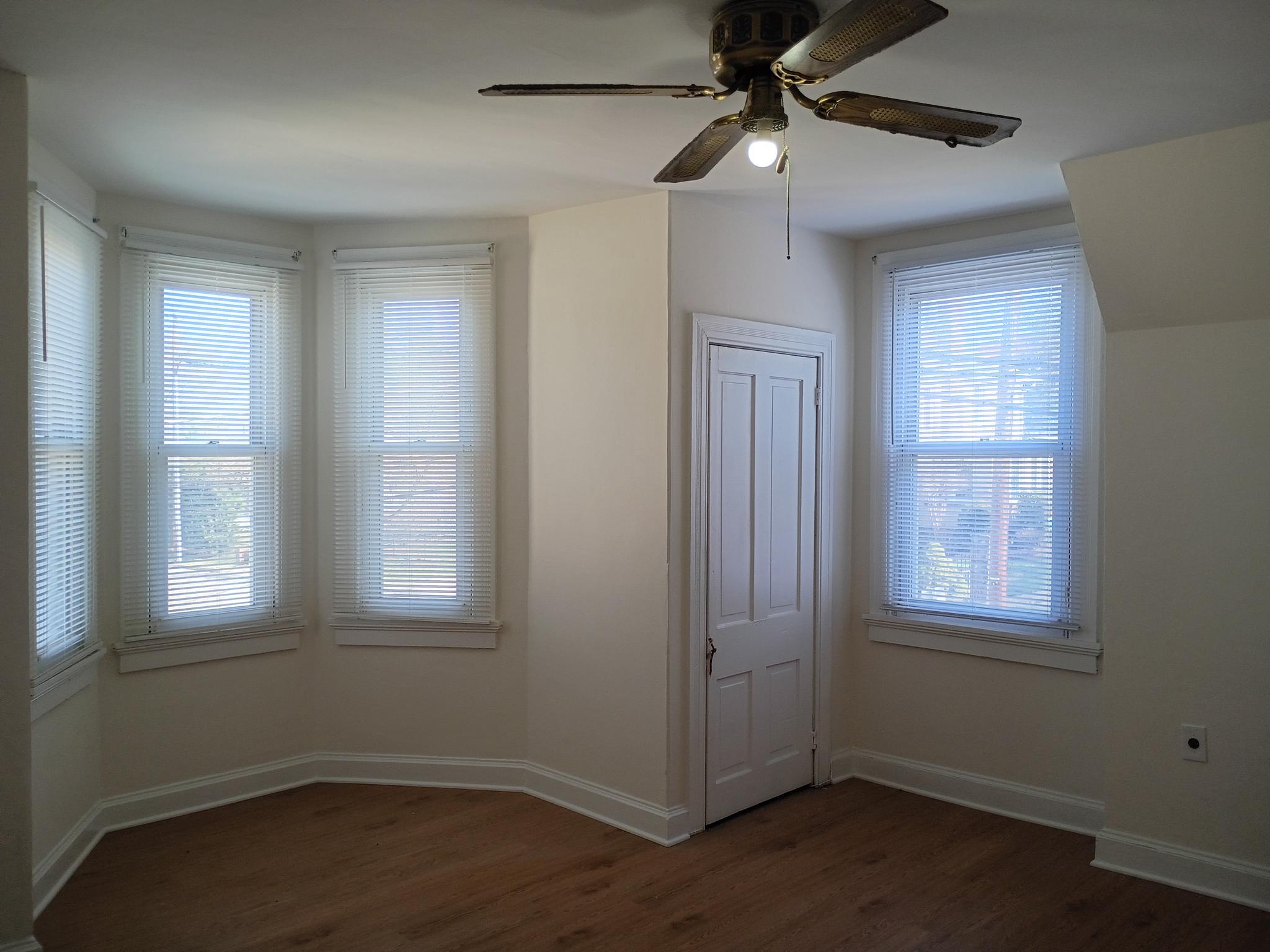 1712 Selma Ave Property Photo 27