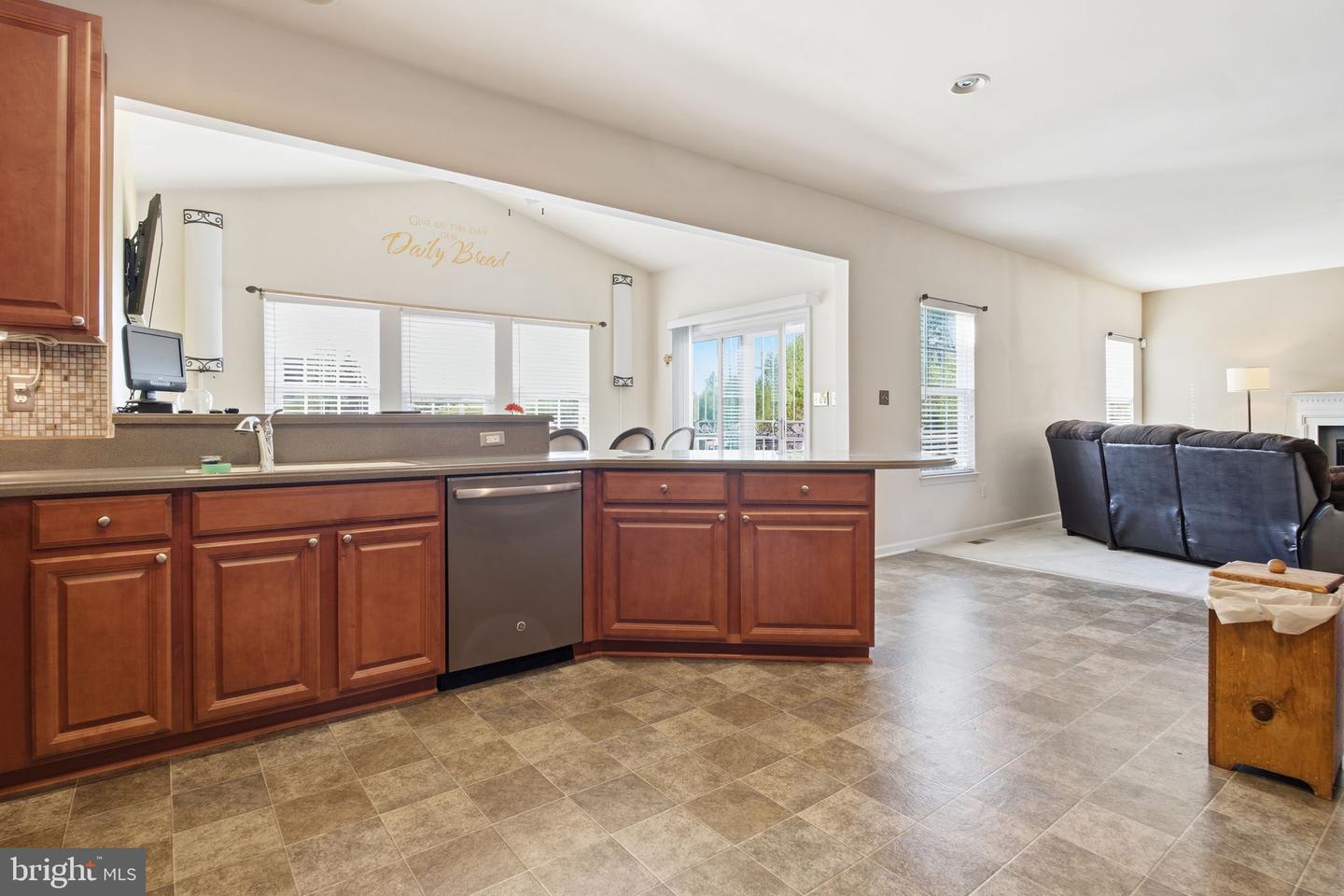 3212 Ridgeway Pl Property Photo 4