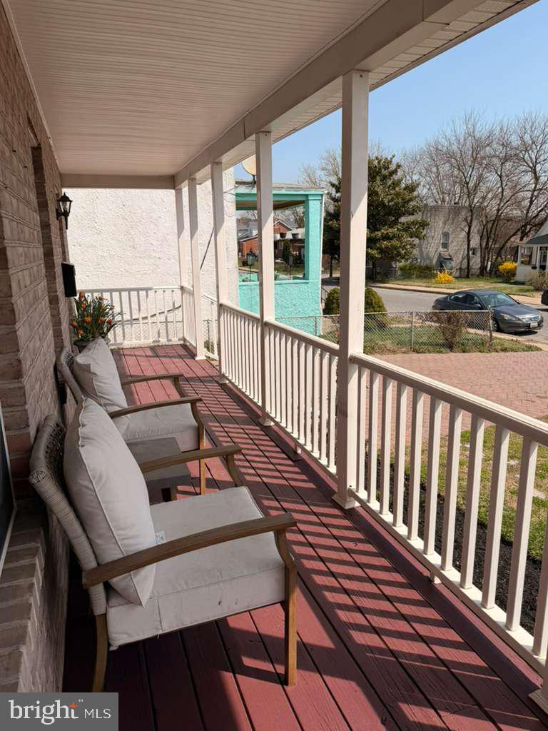 6750 Railway Ave Property Photo 6