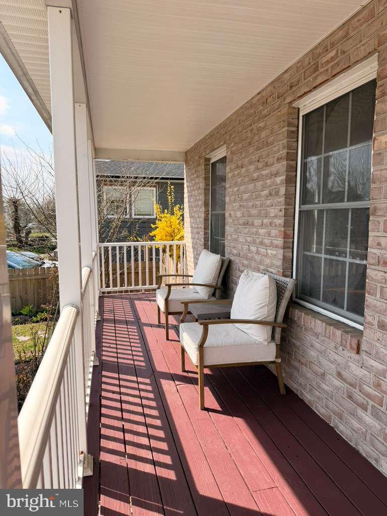 6750 Railway Ave Property Photo 7