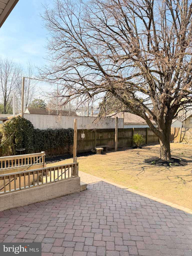6750 Railway Ave Property Photo 23