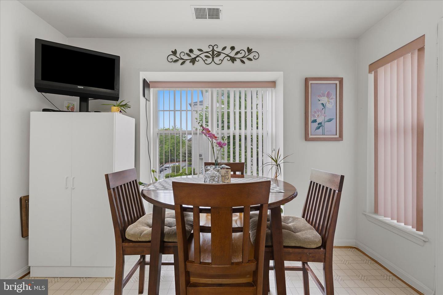 9400 Wordsworth Way #204 Property Photo 23