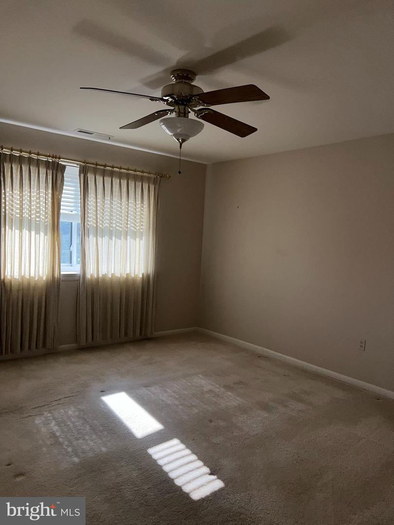 130 Slade Ave #305 Property Photo 6