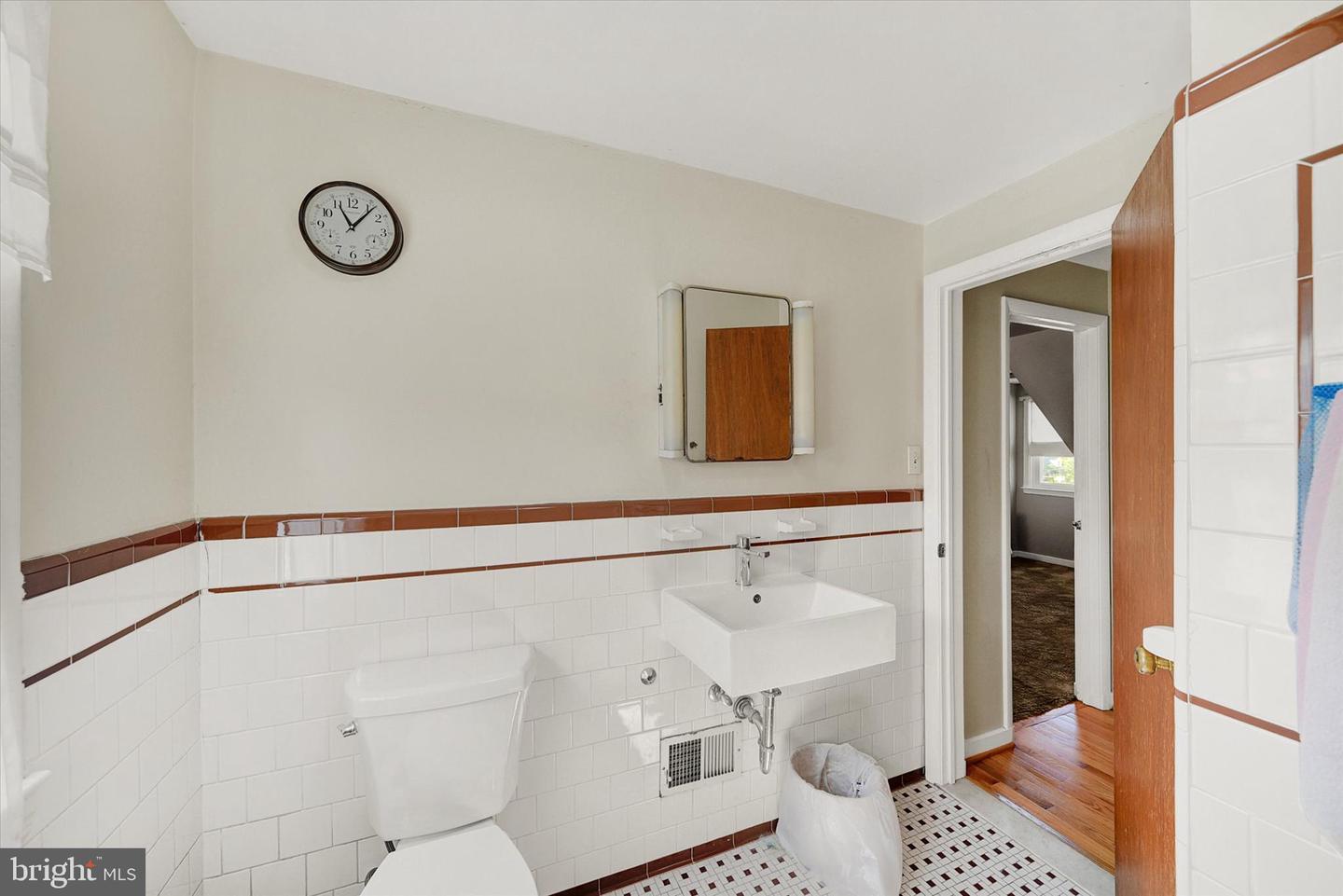 9409 Flagstone Dr Property Photo 16