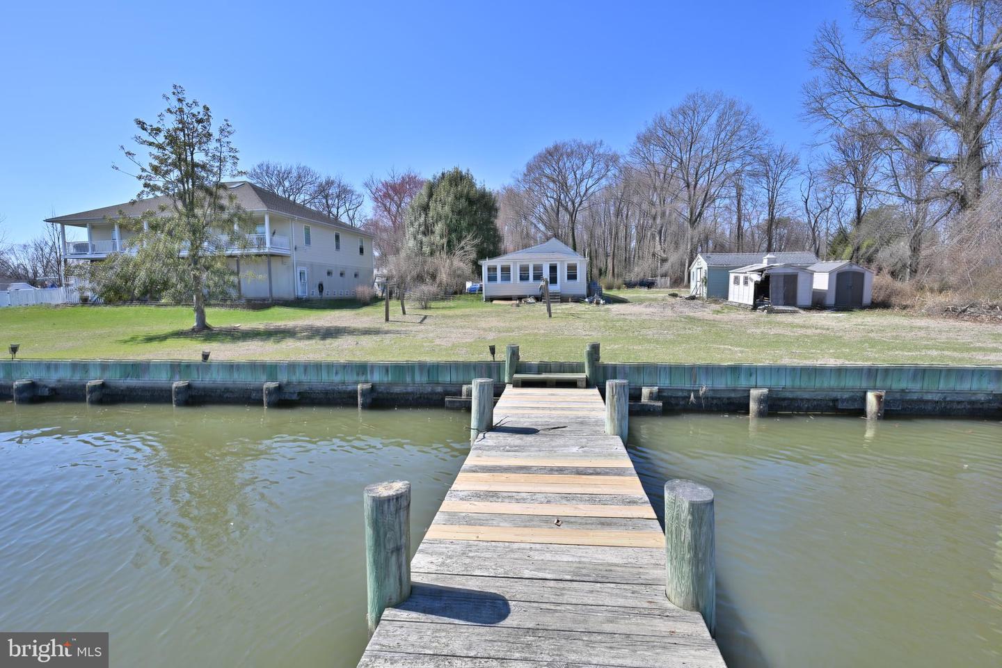 109 Hughes Shore Rd Property Photo 32