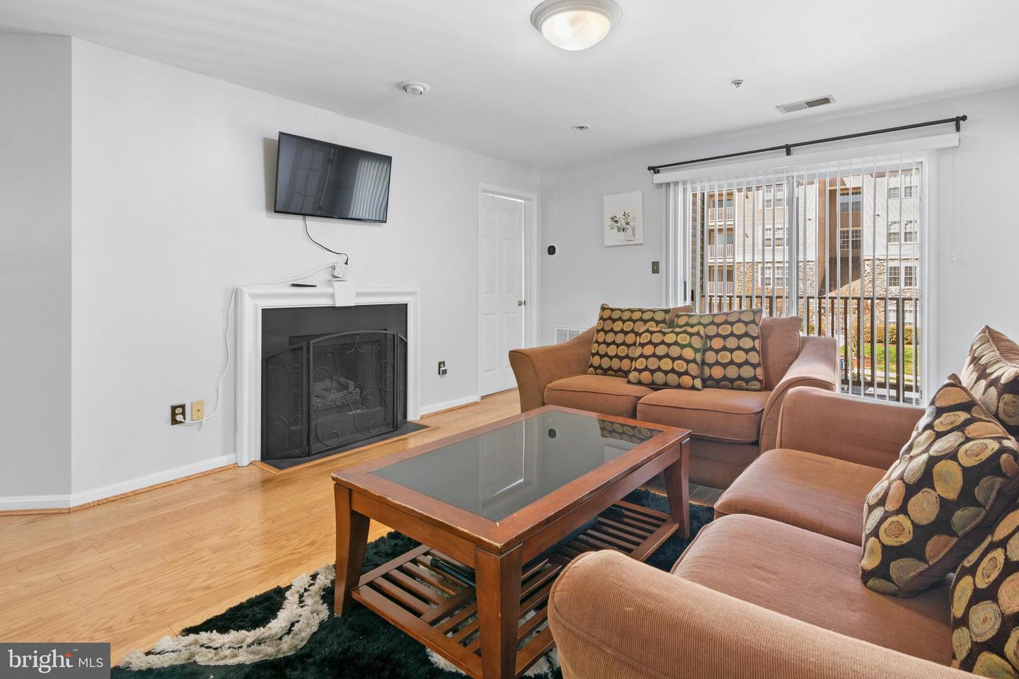 8809 Stone Ridge Cir #201 Property Photo 8