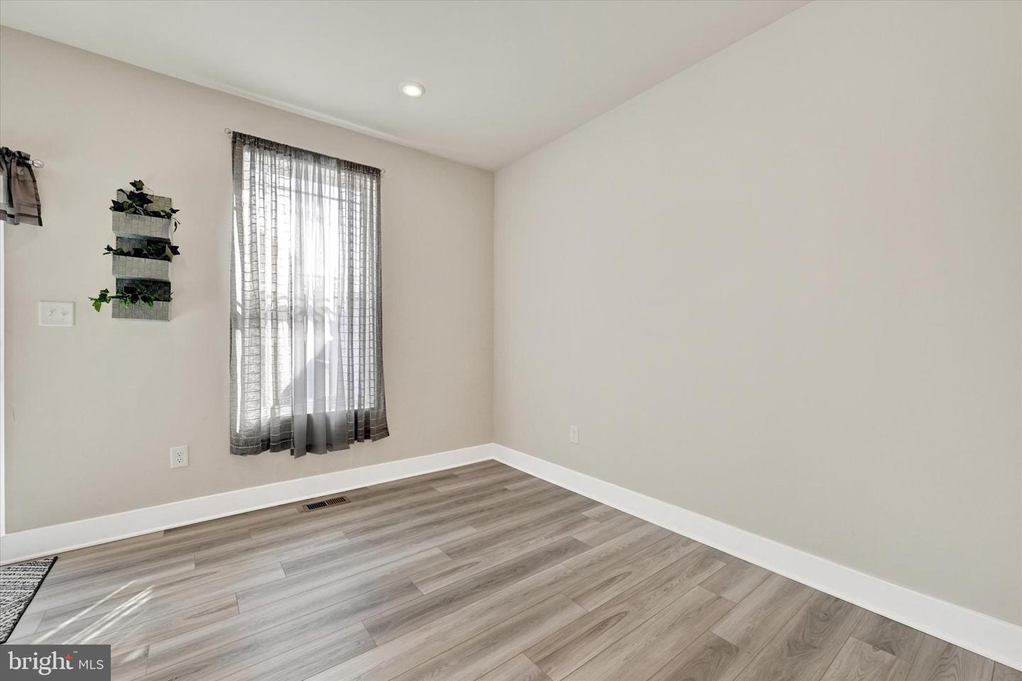 1819 Betterton Rd Property Photo 14