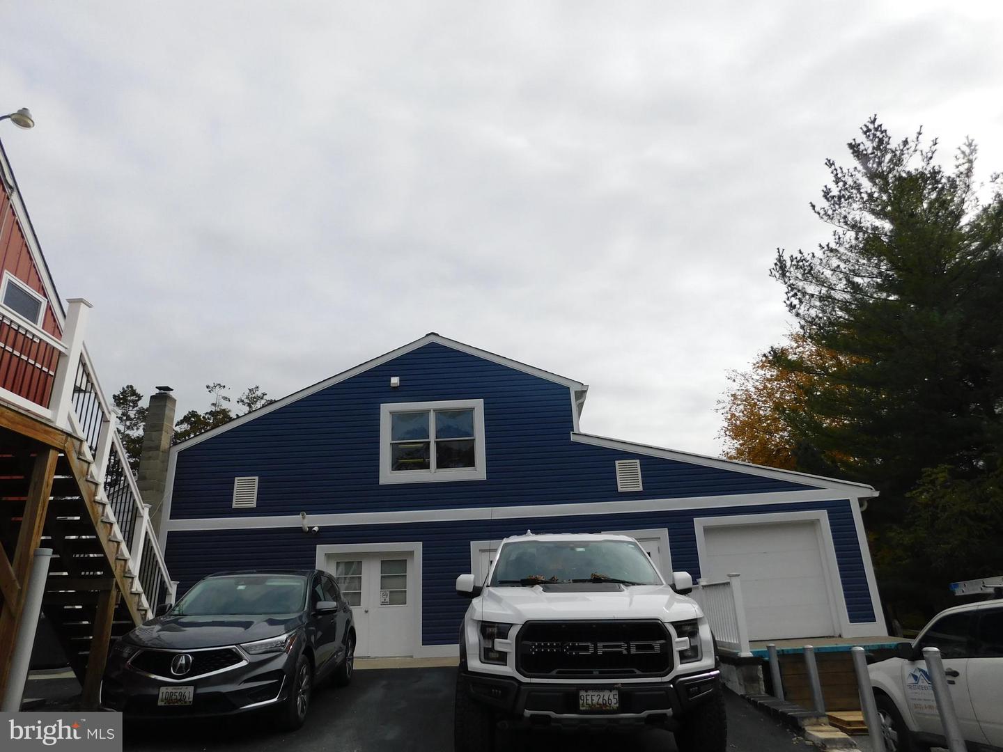 4627 Ridge Rd #e Property Photo 1