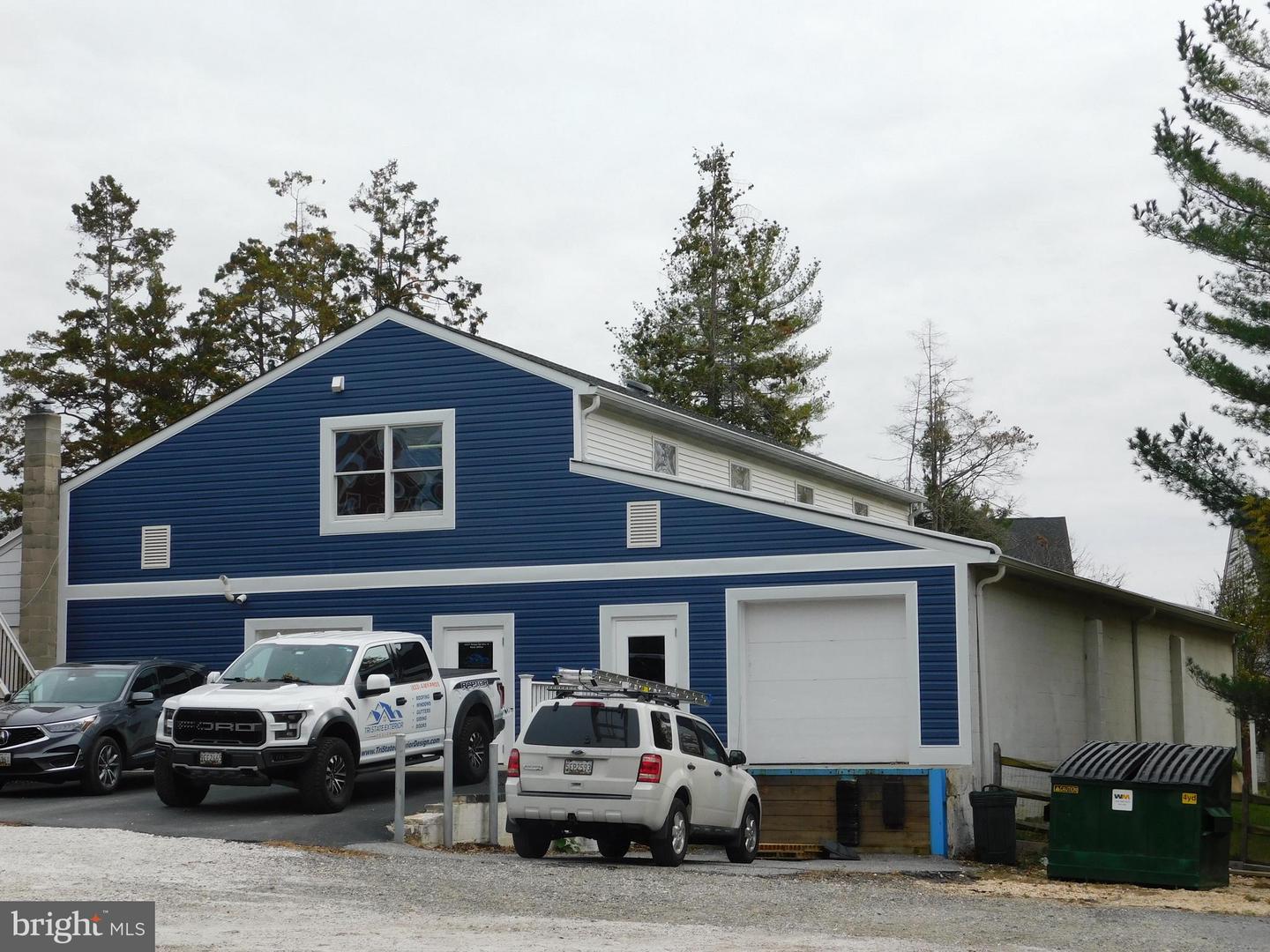 4627 Ridge Rd #e Property Photo 2