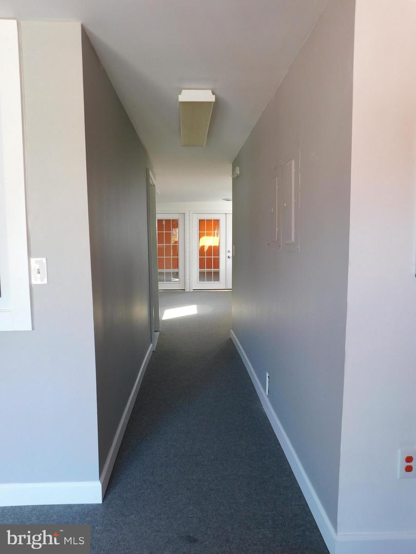 4627 Ridge Rd #e Property Photo 12