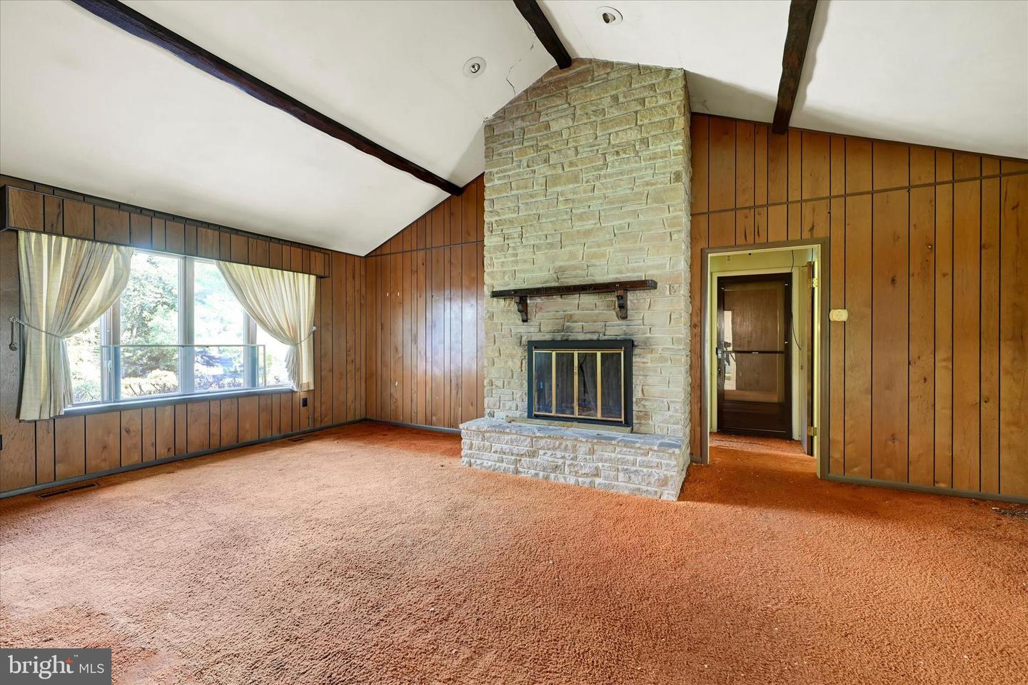 4302 Manorwood Dr Property Photo 3