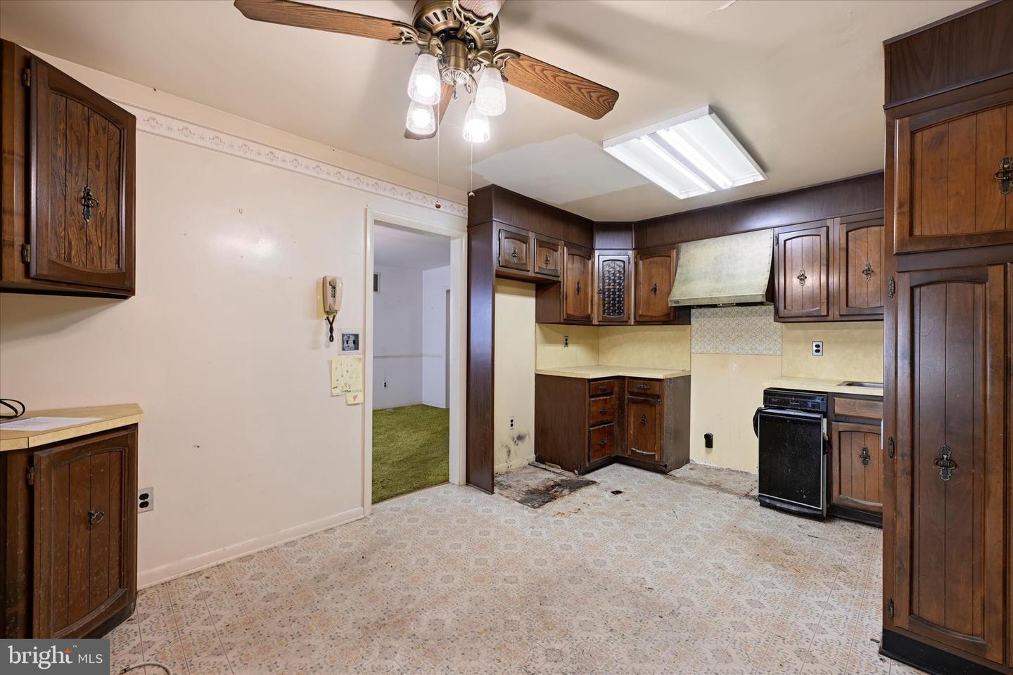 4302 Manorwood Dr Property Photo 10