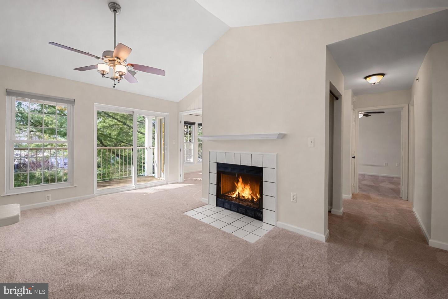 4402 Silverbrook Ln #d302 Property Photo 5