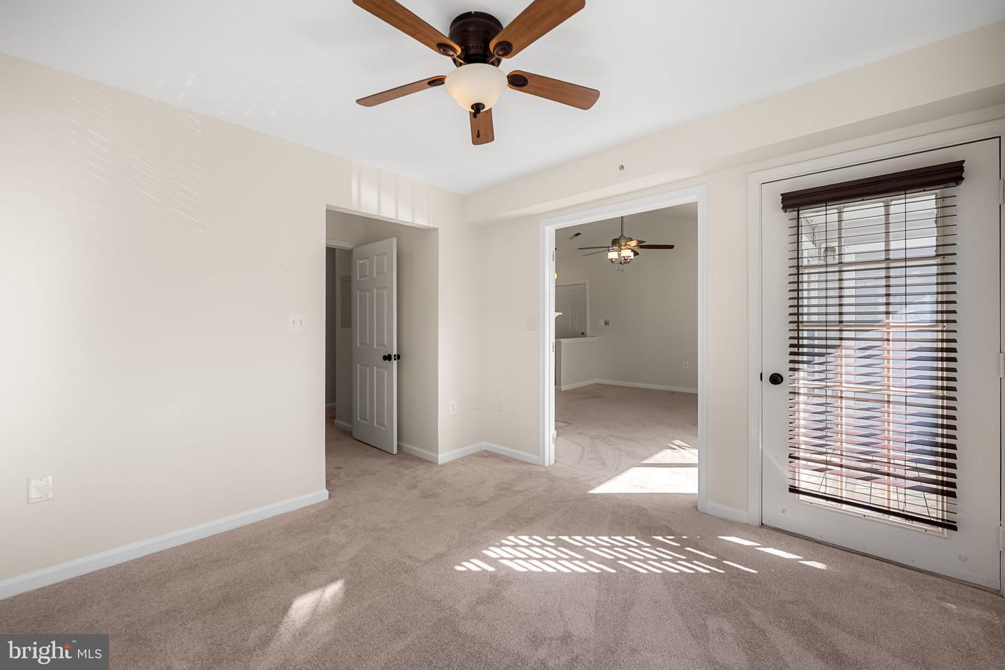 4402 Silverbrook Ln #d302 Property Photo 15