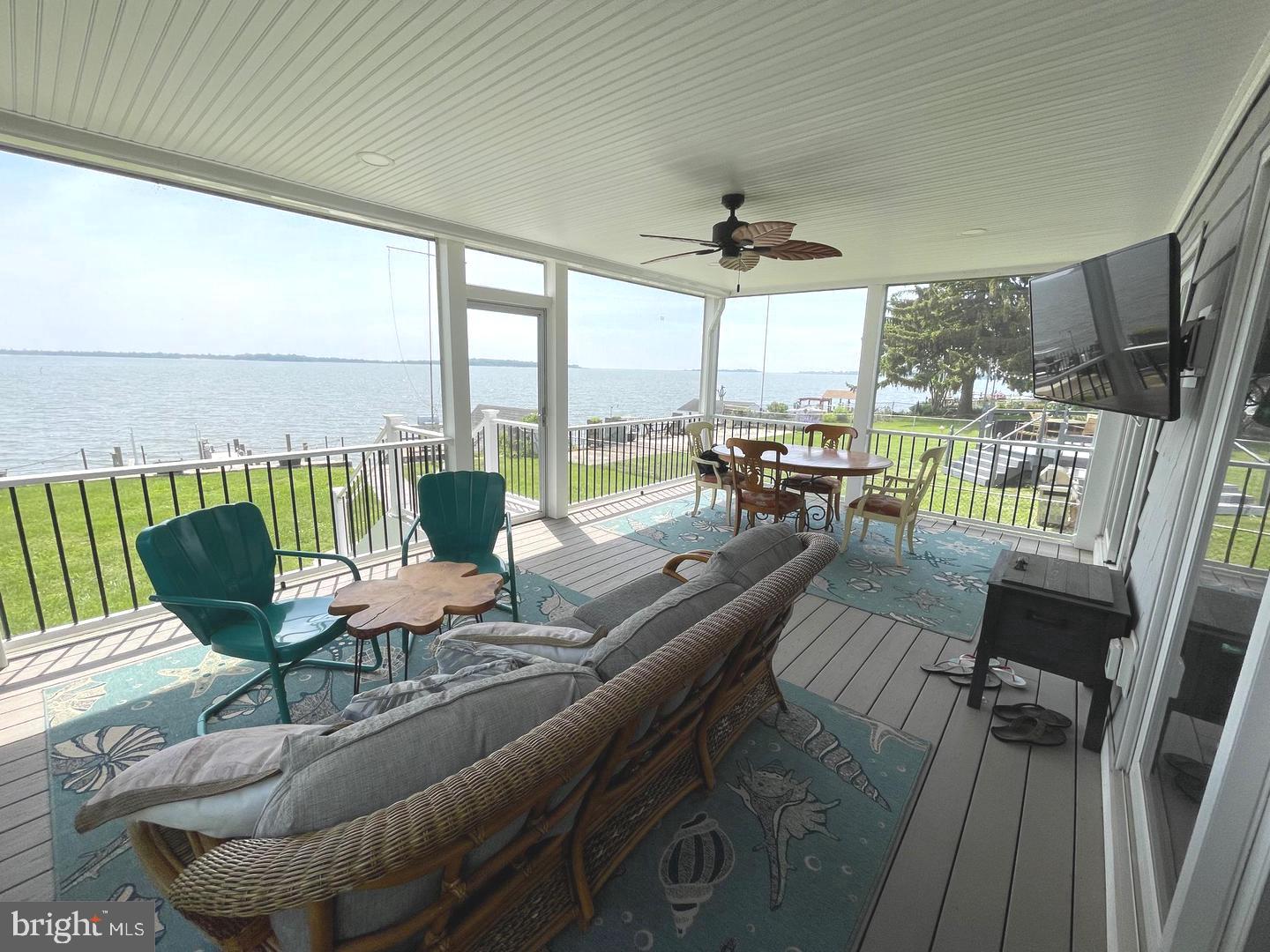 2513 Barrison Point Rd Property Photo 27