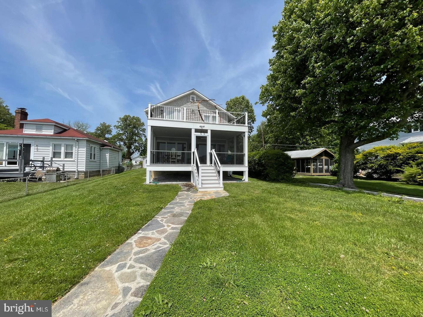 2513 Barrison Point Rd Property Photo 35