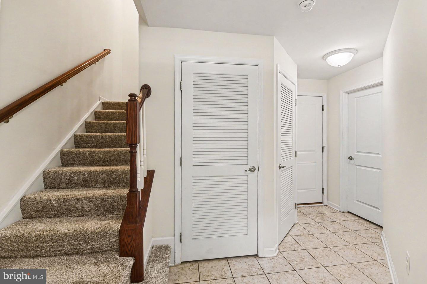 10419 Campbell Blvd Property Photo 11