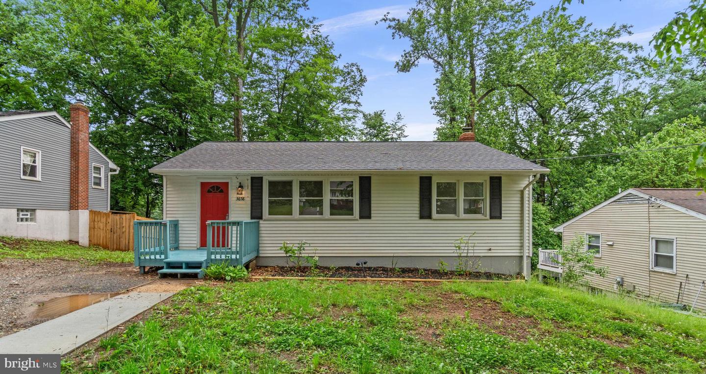 3658 Clifmar Rd Property Photo 1