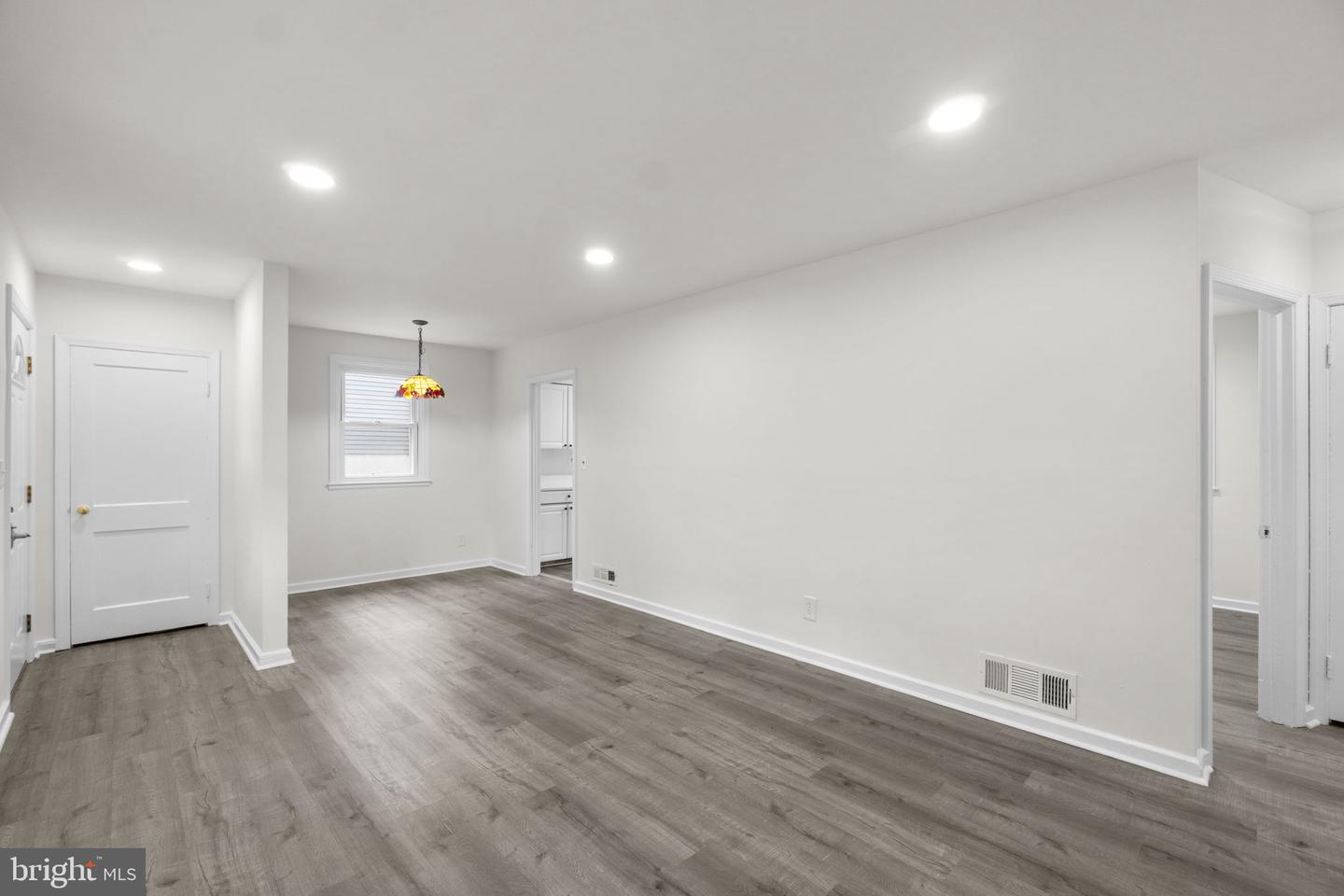 3658 Clifmar Rd Property Photo 13