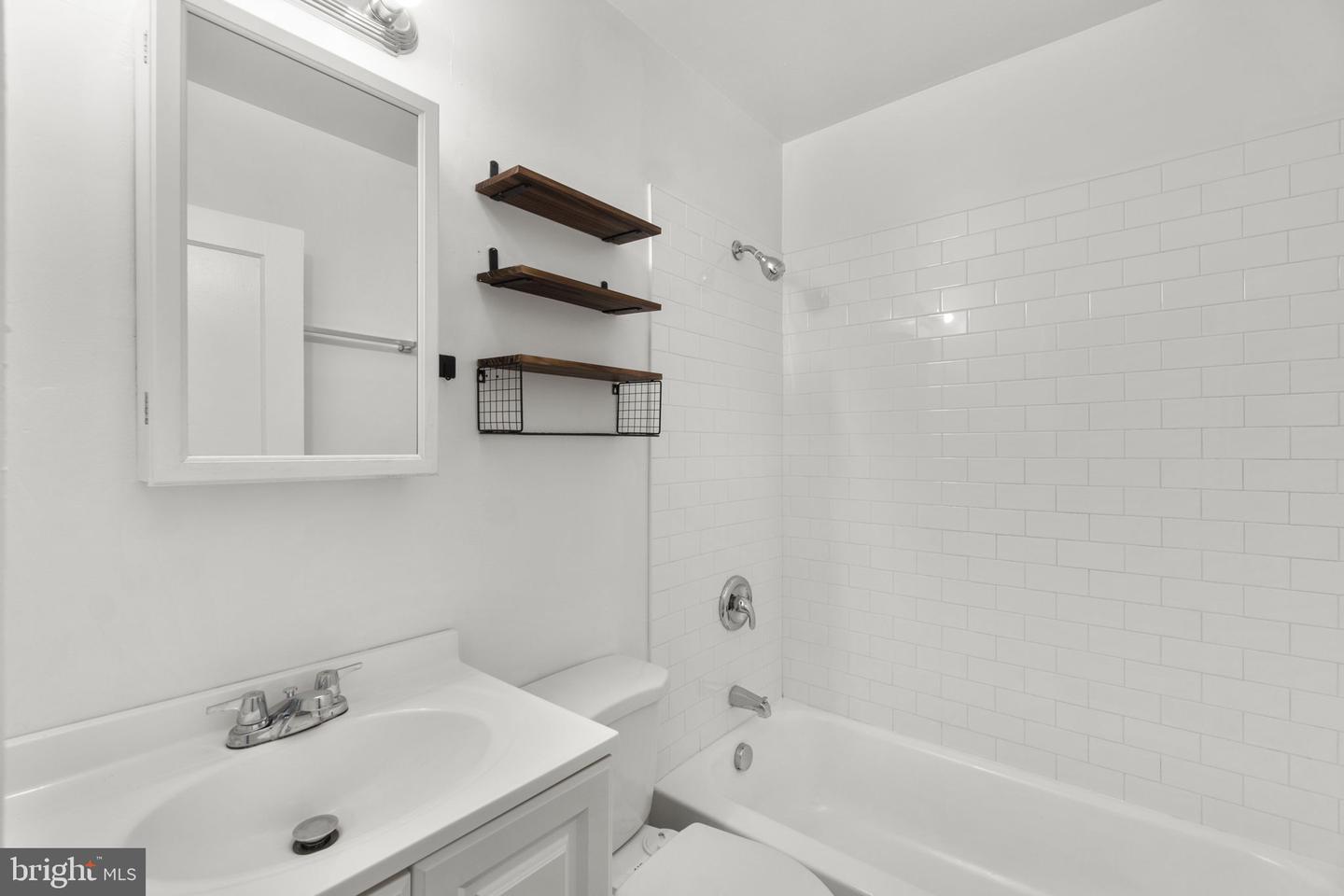 3658 Clifmar Rd Property Photo 22