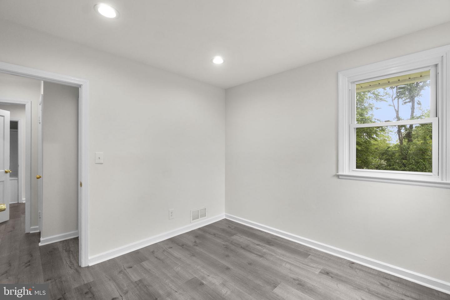 3658 Clifmar Rd Property Photo 26