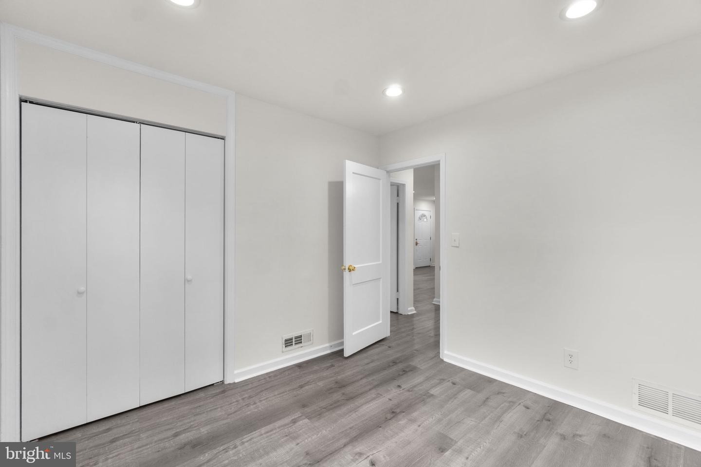 3658 Clifmar Rd Property Photo 27