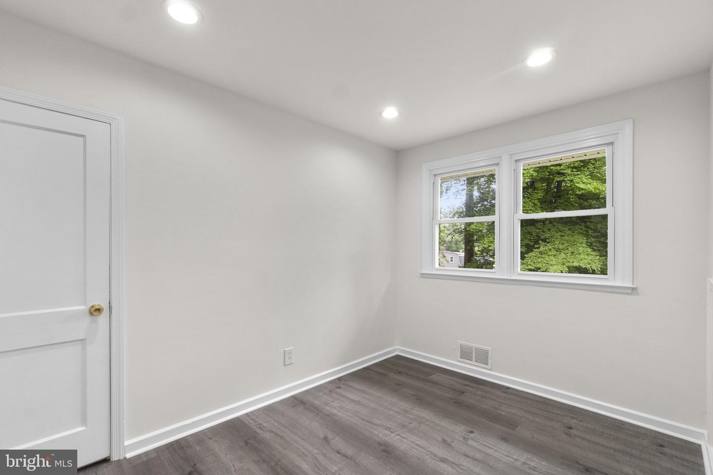 3658 Clifmar Rd Property Photo 28