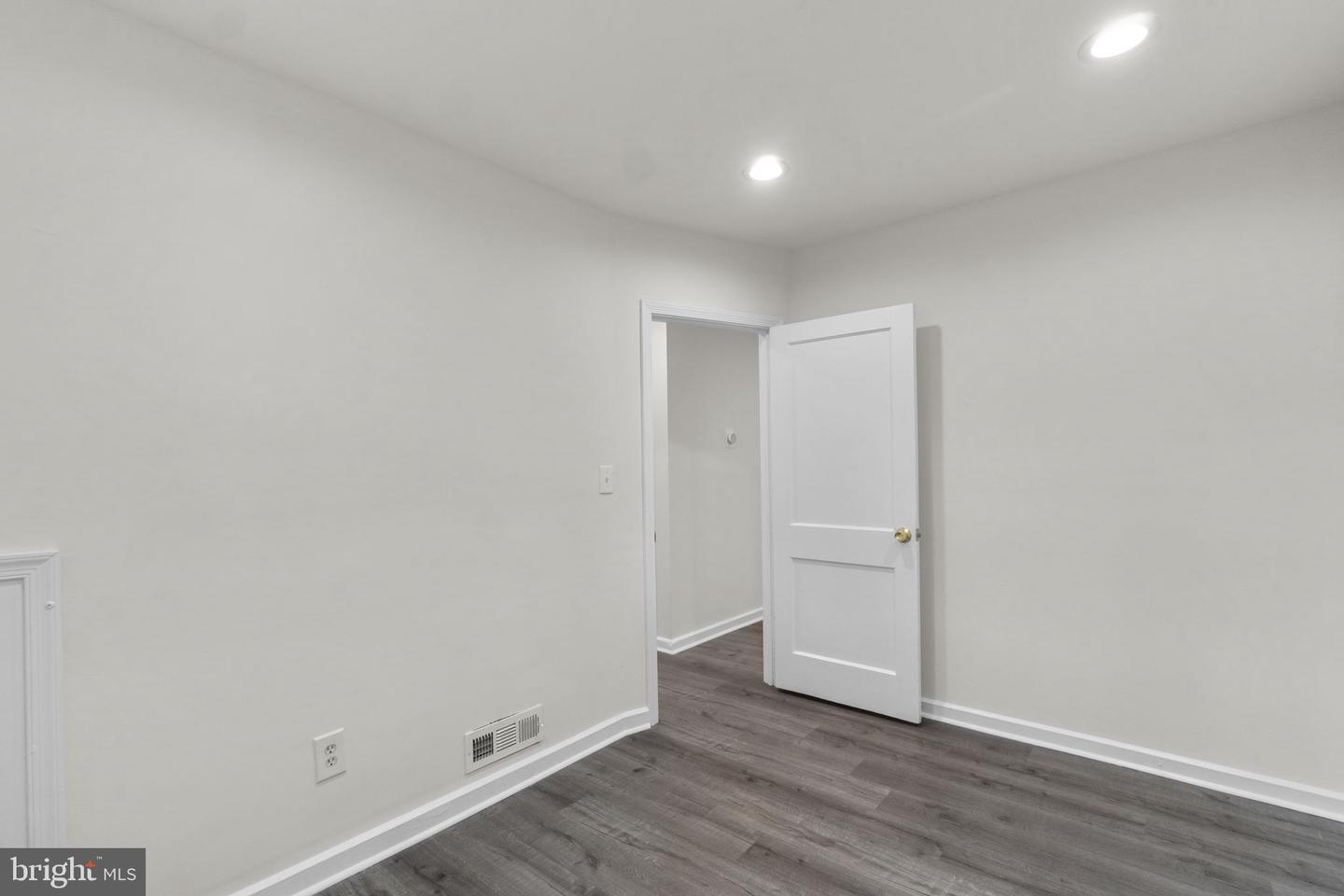 3658 Clifmar Rd Property Photo 30