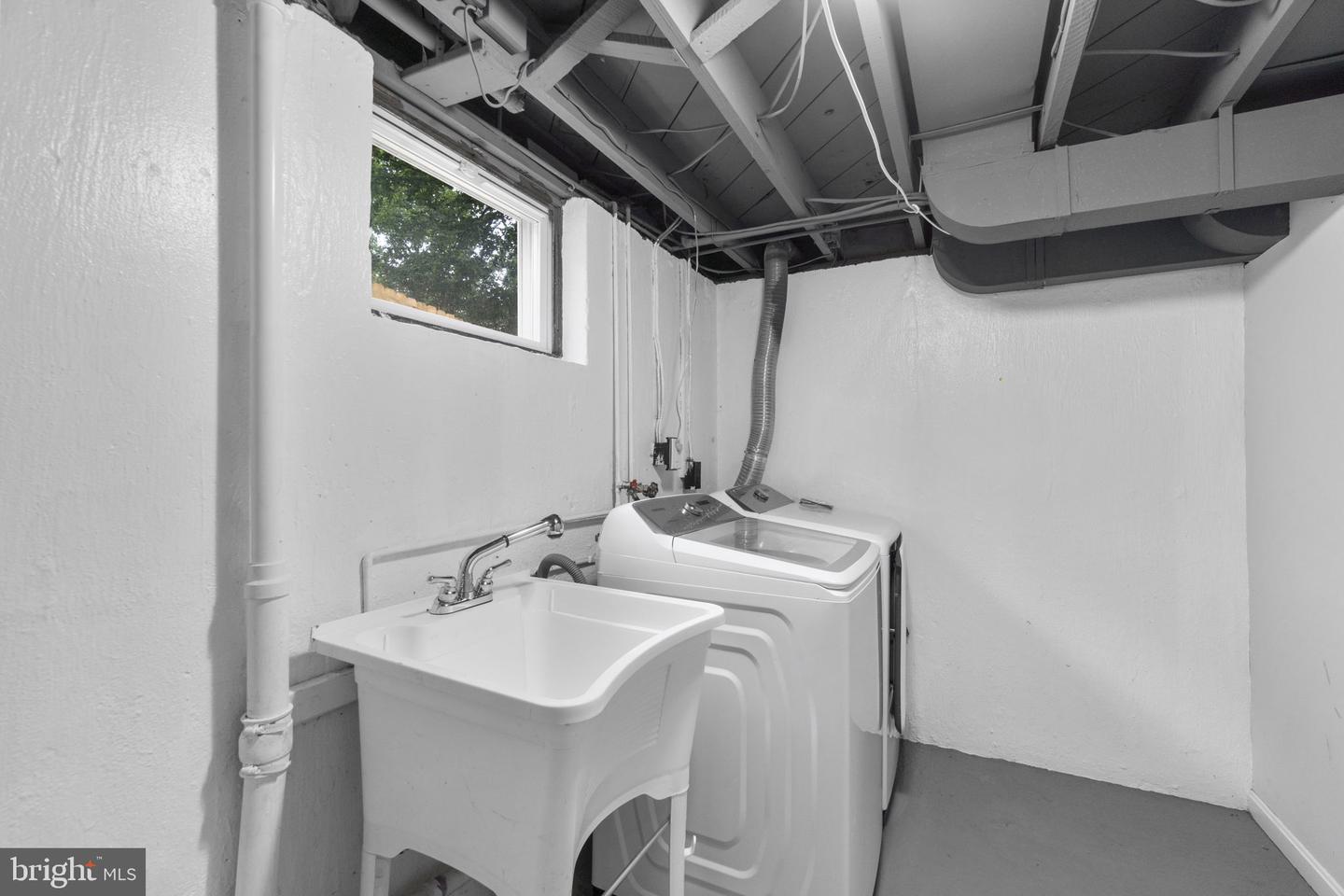 3658 Clifmar Rd Property Photo 35