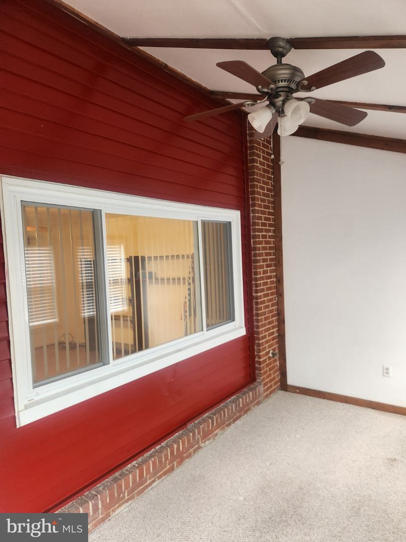 2760 Yarnall Rd Property Photo 4