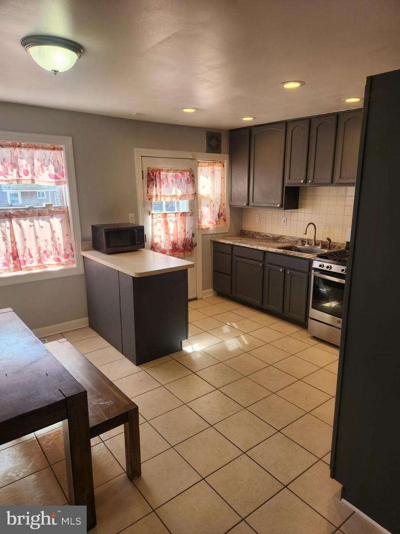 4435 Scotia Rd Property Photo 5