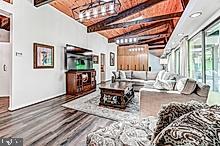 3604 Barberry Ct Property Photo 8