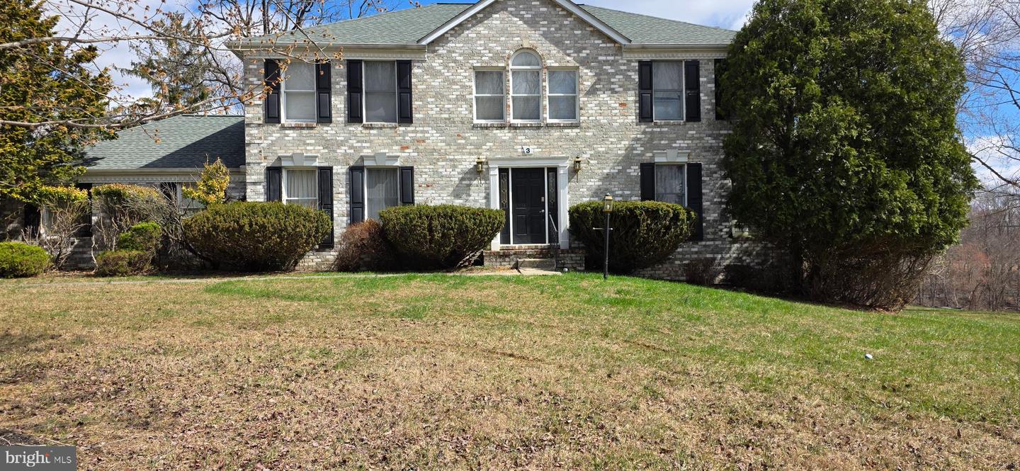 3 FALLS GLEN CT