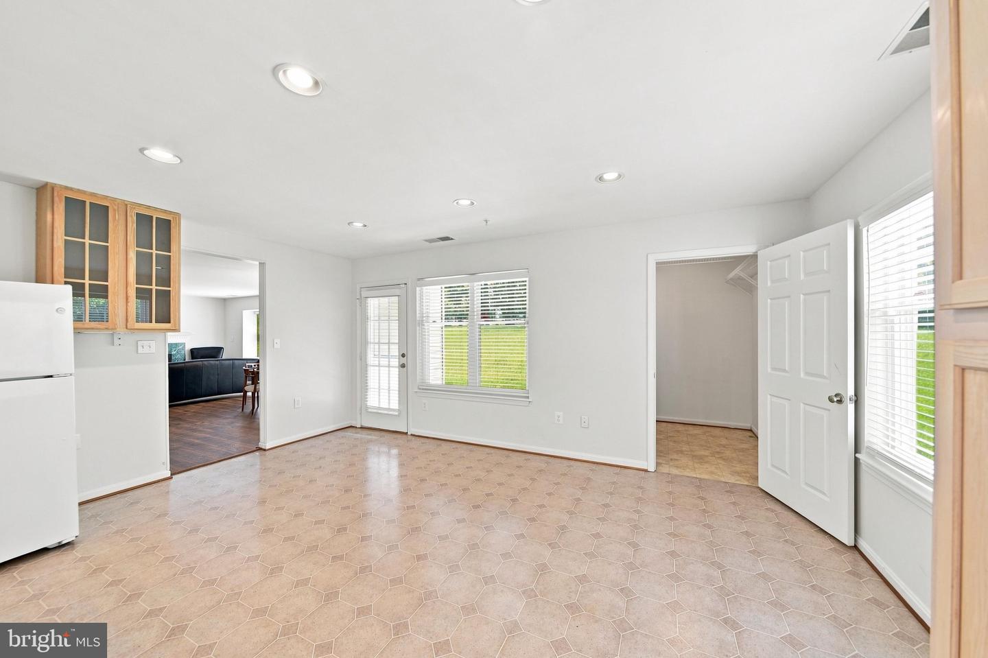 4550 Chaucer Way #102 Property Photo 11
