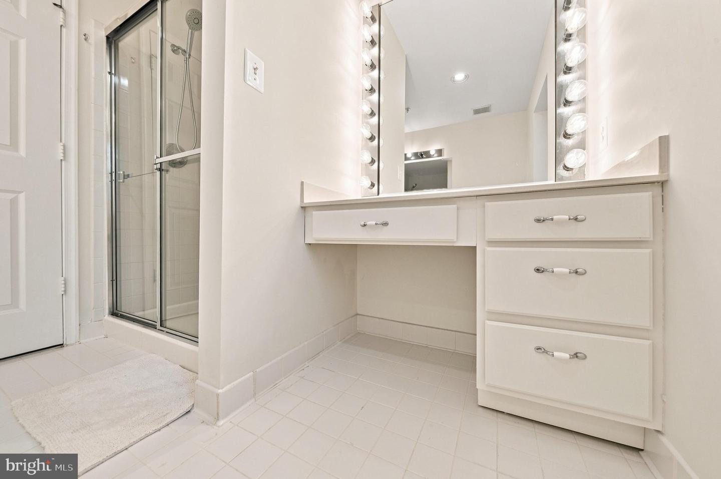 4550 Chaucer Way #102 Property Photo 19