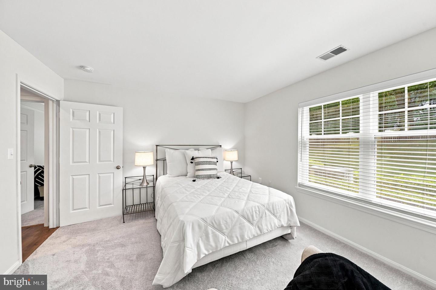 4550 Chaucer Way #102 Property Photo 24