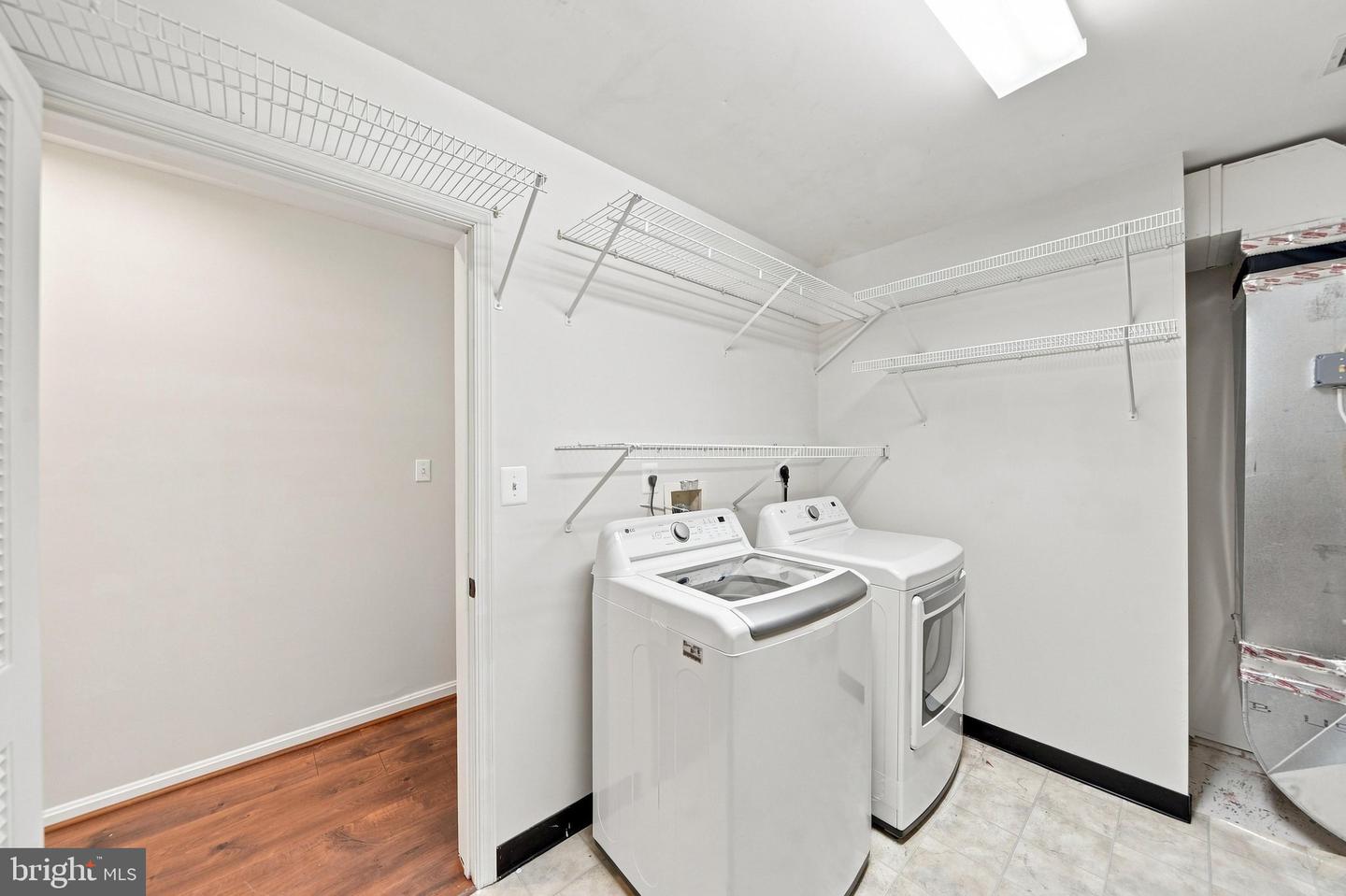4550 Chaucer Way #102 Property Photo 28