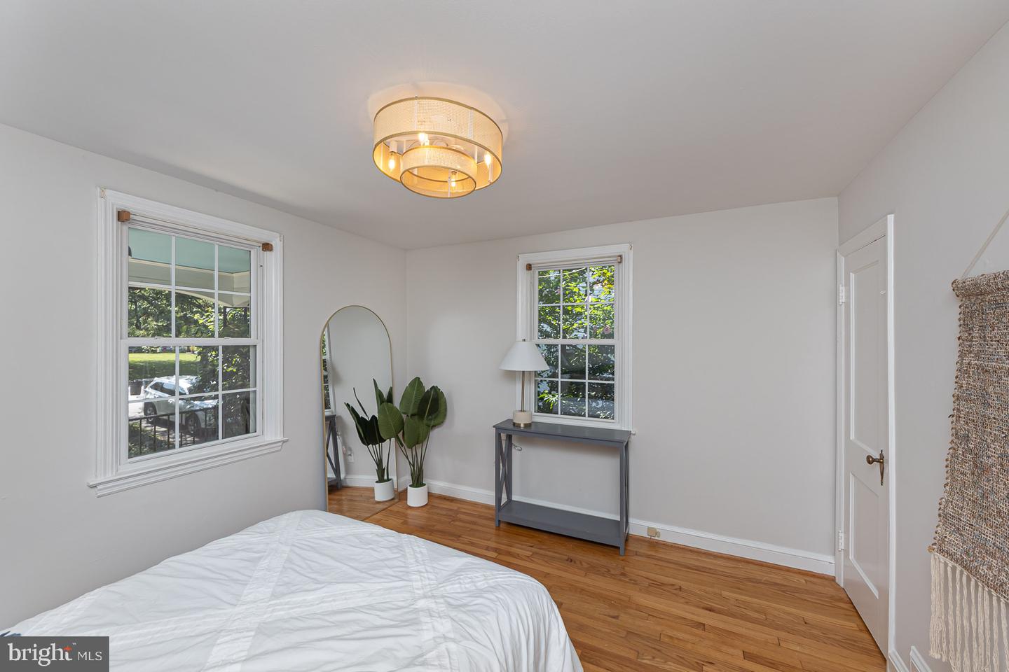 571 Woodbine Ave Property Photo 16