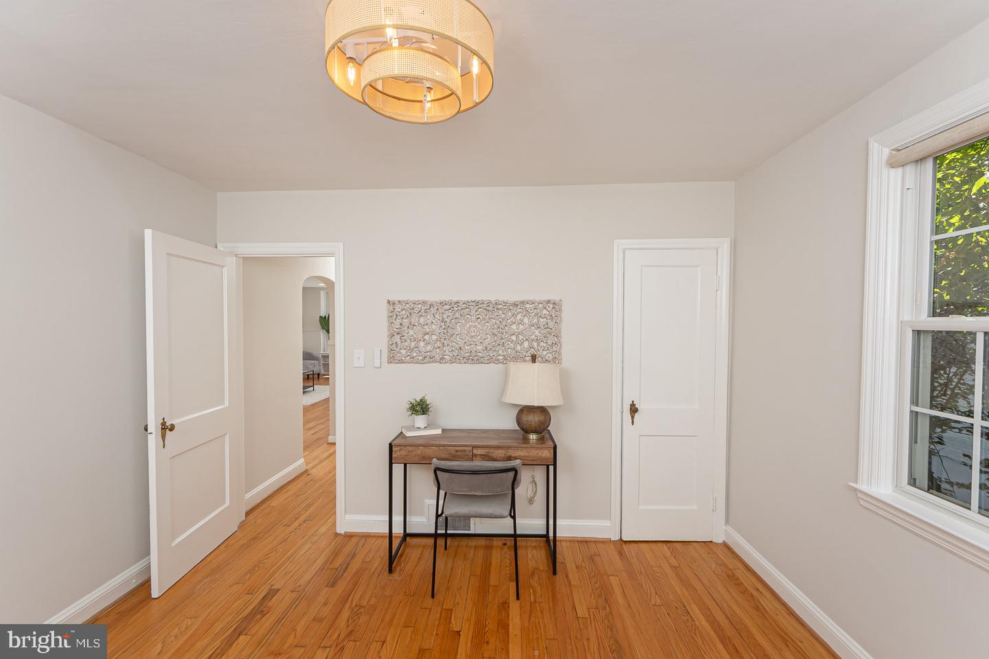 571 Woodbine Ave Property Photo 19