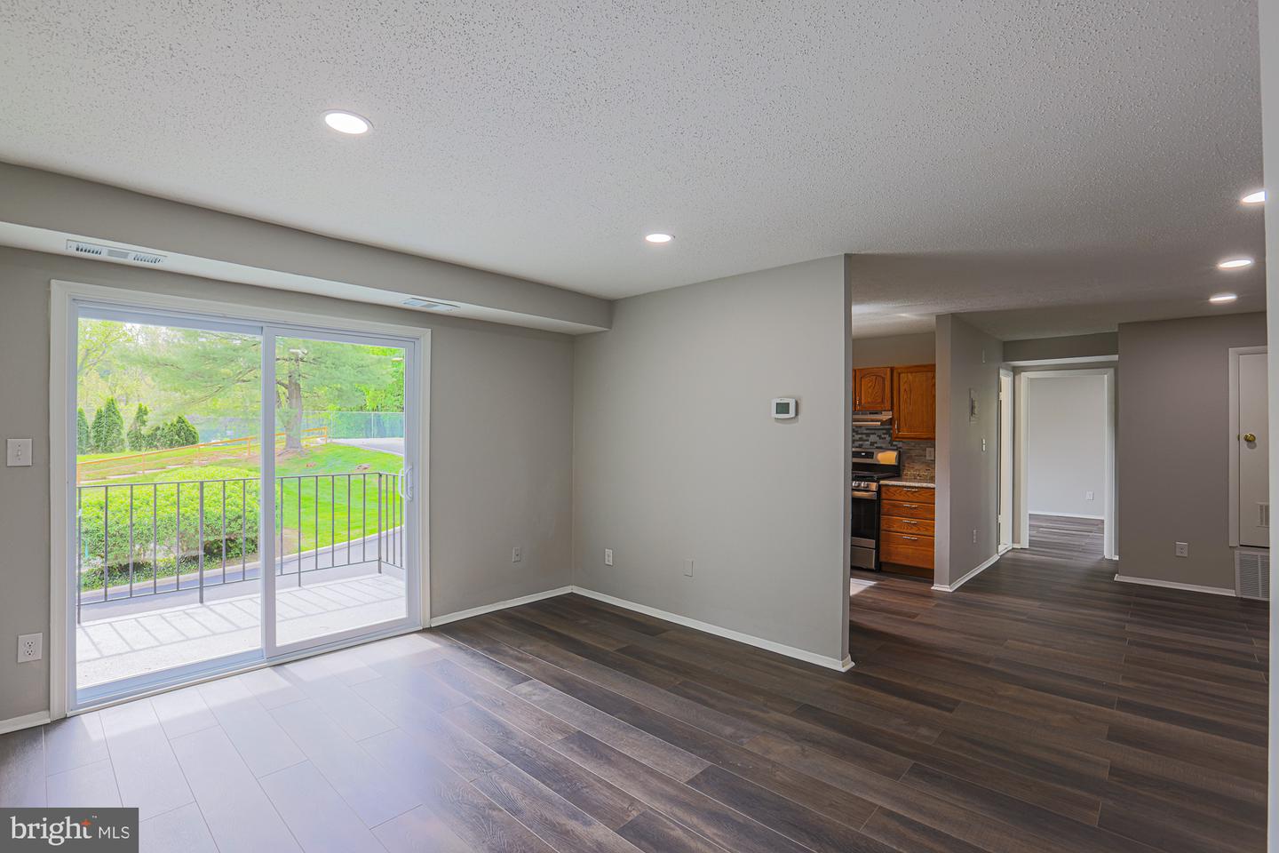 11908-g Tarragon Rd #g Property Photo 4