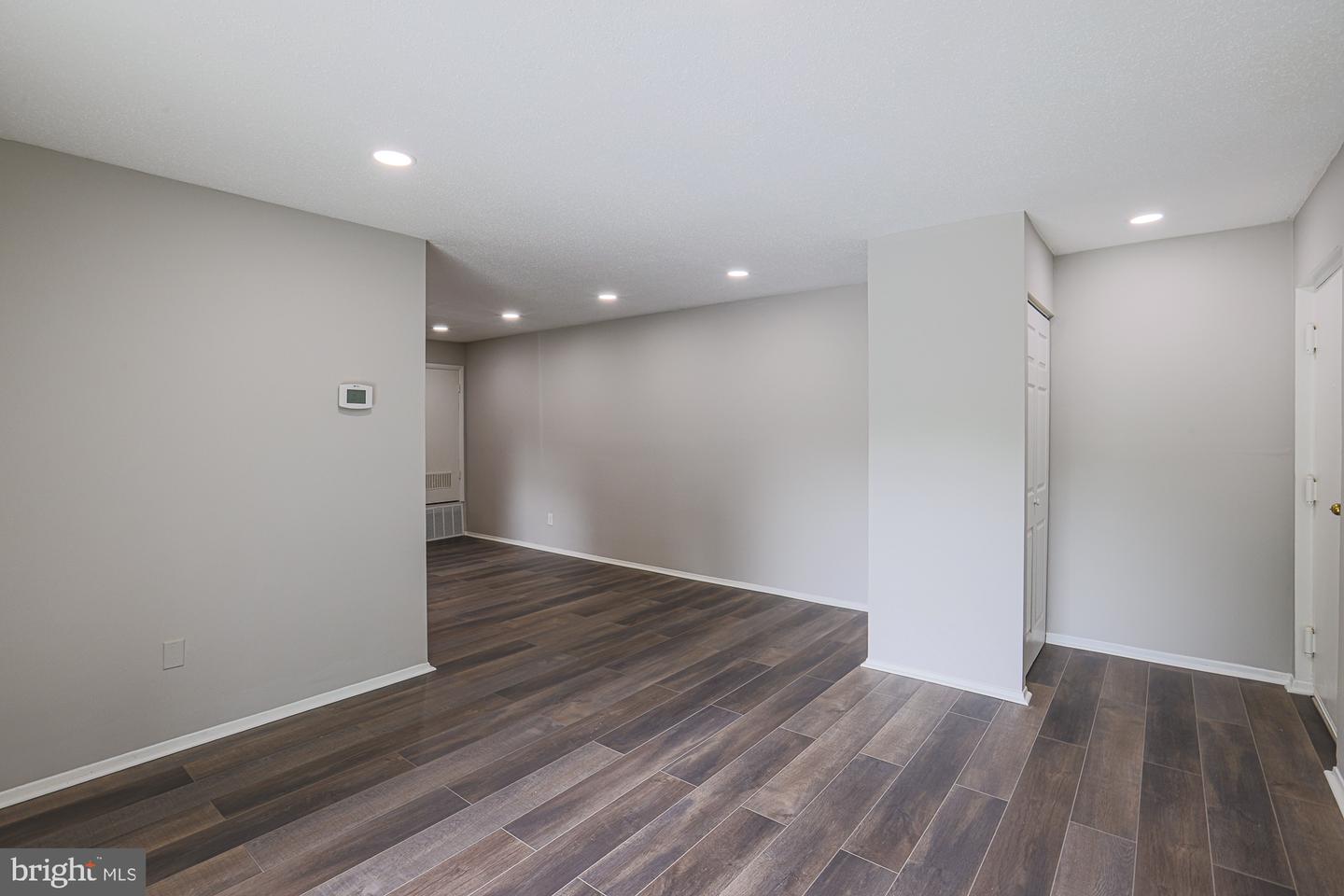 11908-g Tarragon Rd #g Property Photo 6