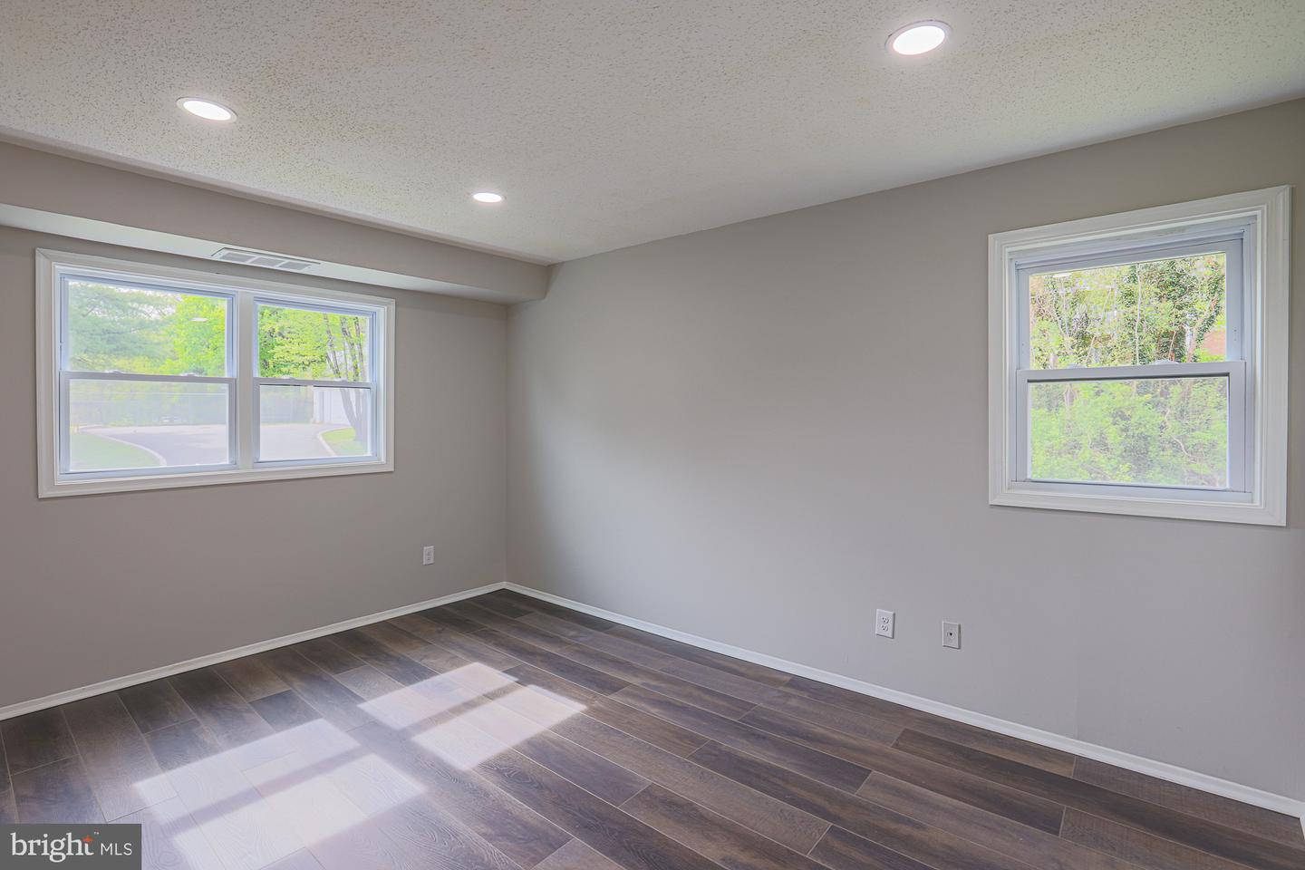 11908-g Tarragon Rd #g Property Photo 19